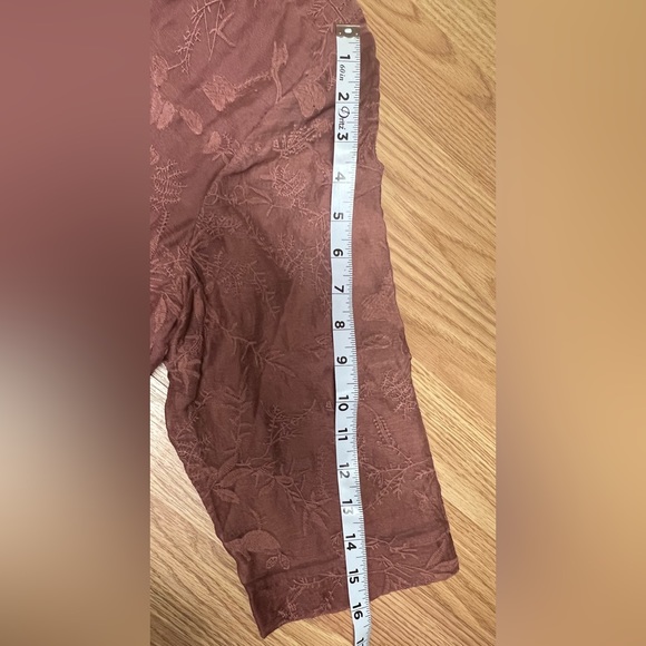 Ailefei Beautiful Silk Pink Dress - Picture 5 of 7